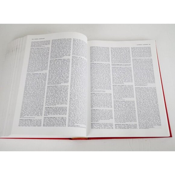 Canadian Whos Who 2010 Red HC Biography Genealogy Toronto Grey Publishing - Picture 9 of 12